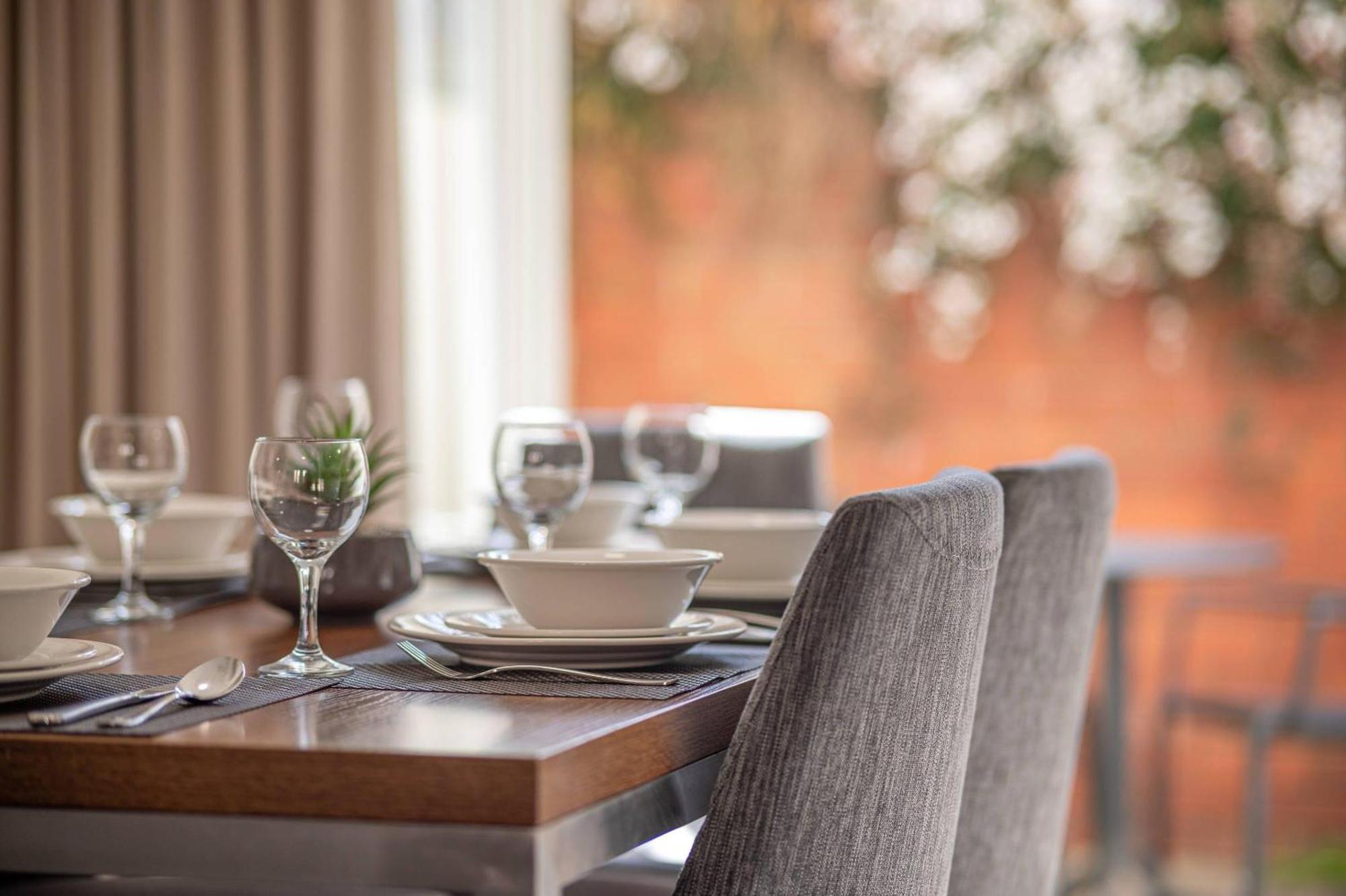 Mainstay Suites Kew — Photos 1